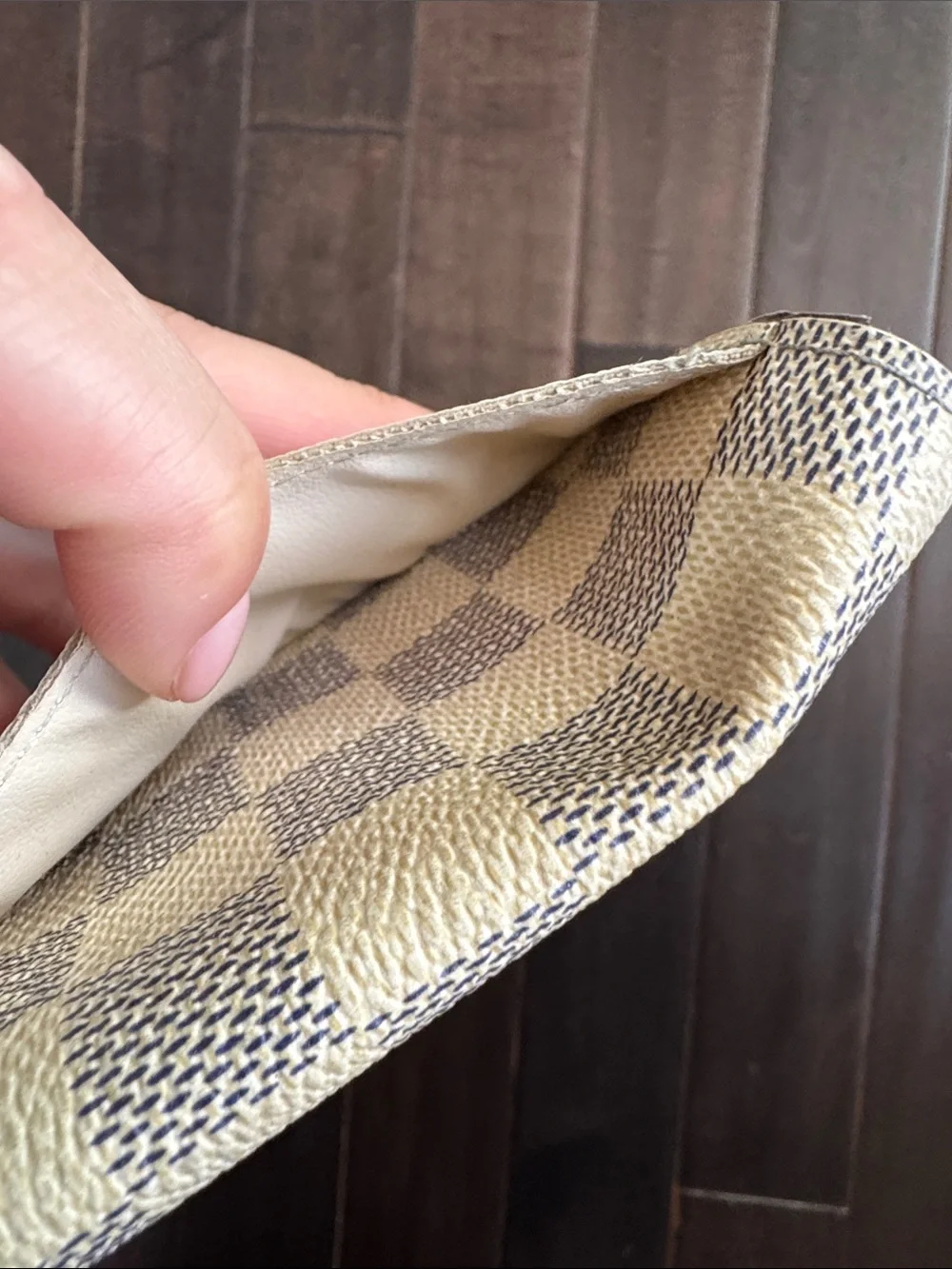 Louis Vuitton Damier Azur Passport Holder Card Wallet - Picture 10 of 12